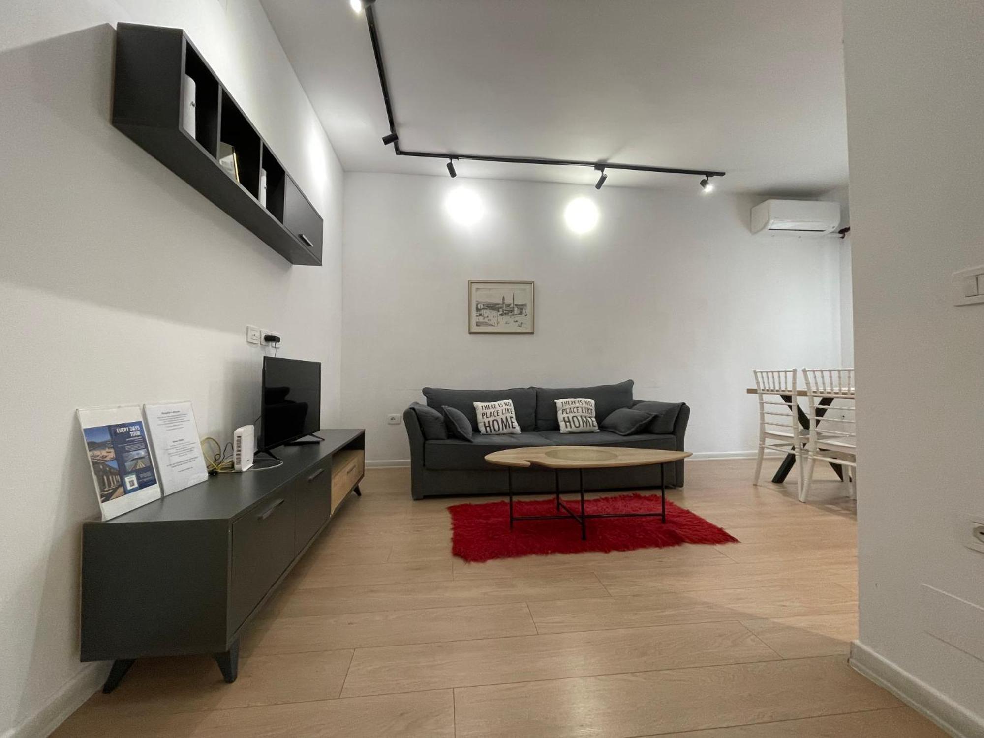 Downtown View Modern Apartment Tirana Exterior photo